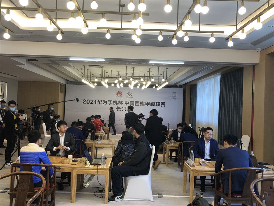 在即将到来的冬窗，阿森纳将会再次将托马斯放上转会市场，希望能够收到合适的报价，以便阿森纳能够得到资金并寻求引进其他目标。